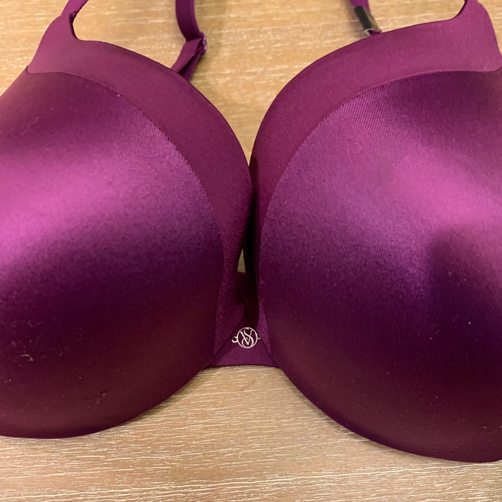 Victoria's Secret Deep Purple Push- Up Pigeonnant Bra - Picture 3 of 8